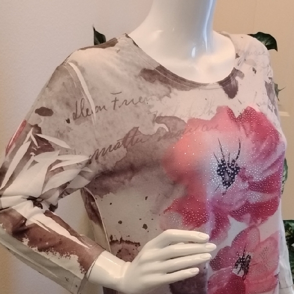 Floral Asymmetric Long Sleeve Women's Top - Pink/White/Grey - Picture 4 of 9